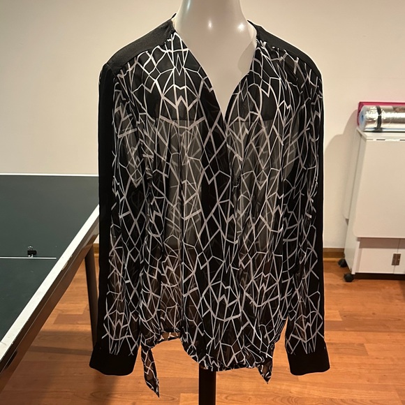 Bisou Bisou Men's Black and White Abstract Shirt - Picture 1 of 4